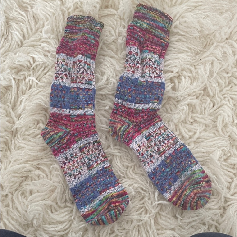 Colorful Patterned Alpaca Socks - Picture 5 of 5